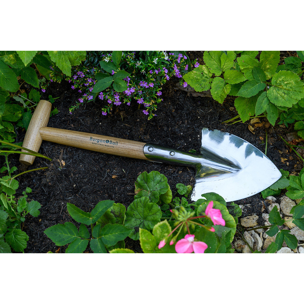 Short-Handled Perennial Spade for Kneeling and Precision Digging