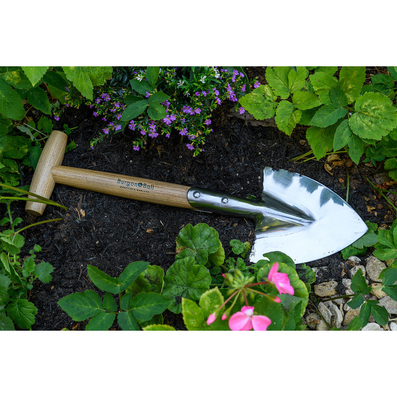 Short-Handled Perennial Spade for Kneeling and Precision Digging
