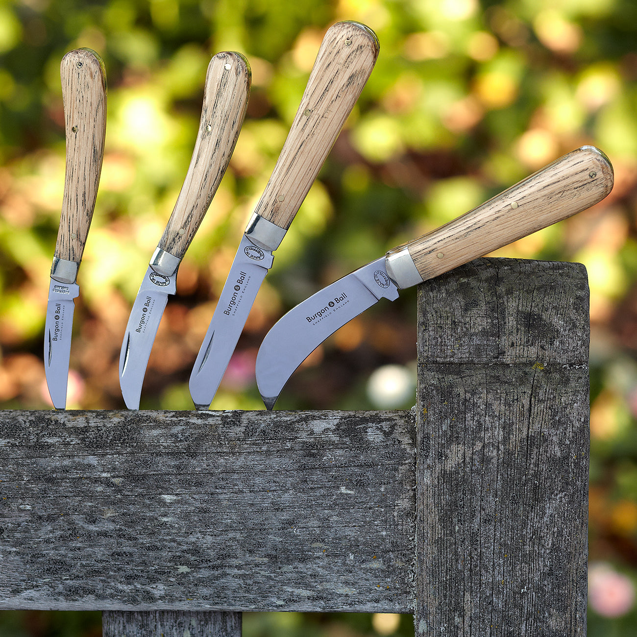 Compact Pruning Knife with Oak Handle and High Carbon Steel Blade
