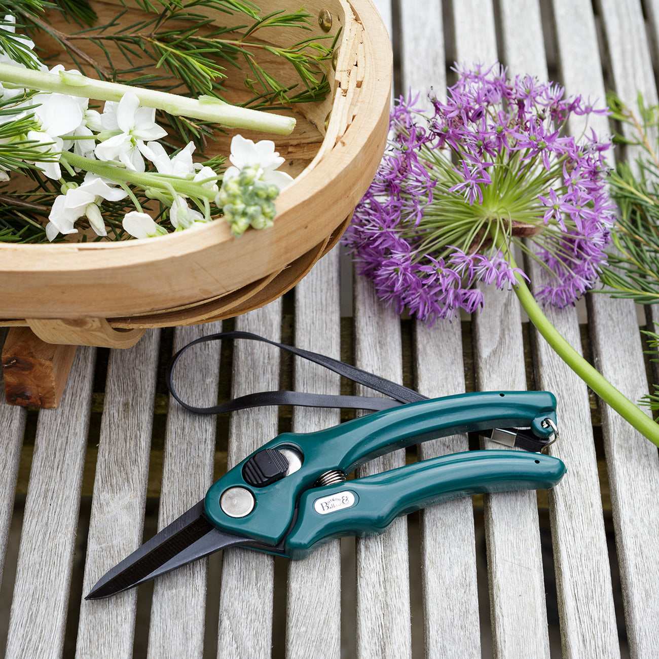 Florists Shear Scissor Action Garden Snips with Racing Green Handles